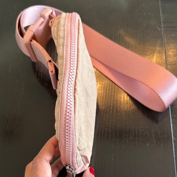 lululemon athletica Pink and Cream Crossbody Bag - Picture 8 of 8